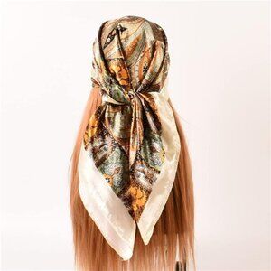35x35 Fashion Pattern Large Scarf Beige